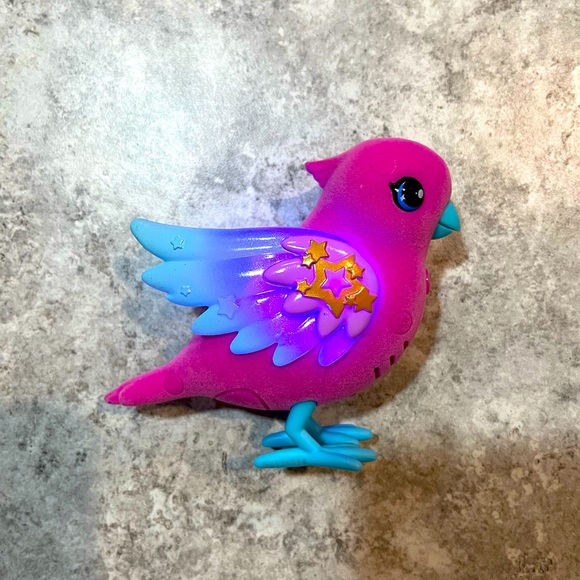 Little Live Pet Bird - Picture 1 of 2